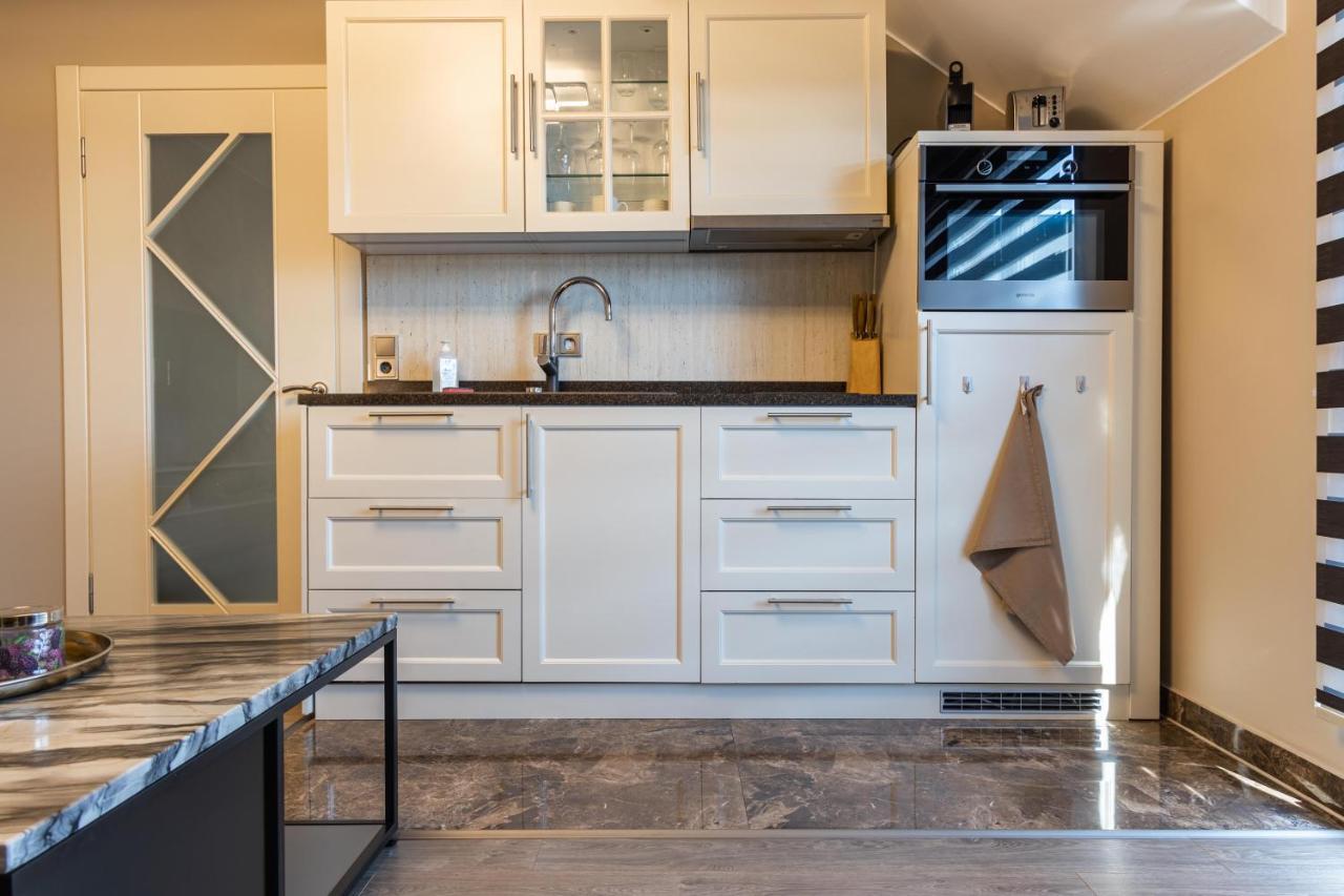 Deluxe Apartment Mit Tiefgarage In Naehe Messe-Bmw-Porsche-Dhl-Flughafen-Flugzeugwerk Der Deutsche Aircraft لبسيا المظهر الخارجي الصورة